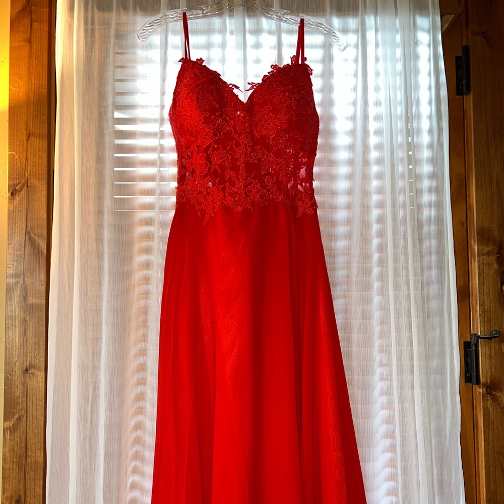 Striking Red dress with Lace top and corset back. Fabulous fit. Gorgeous dress
